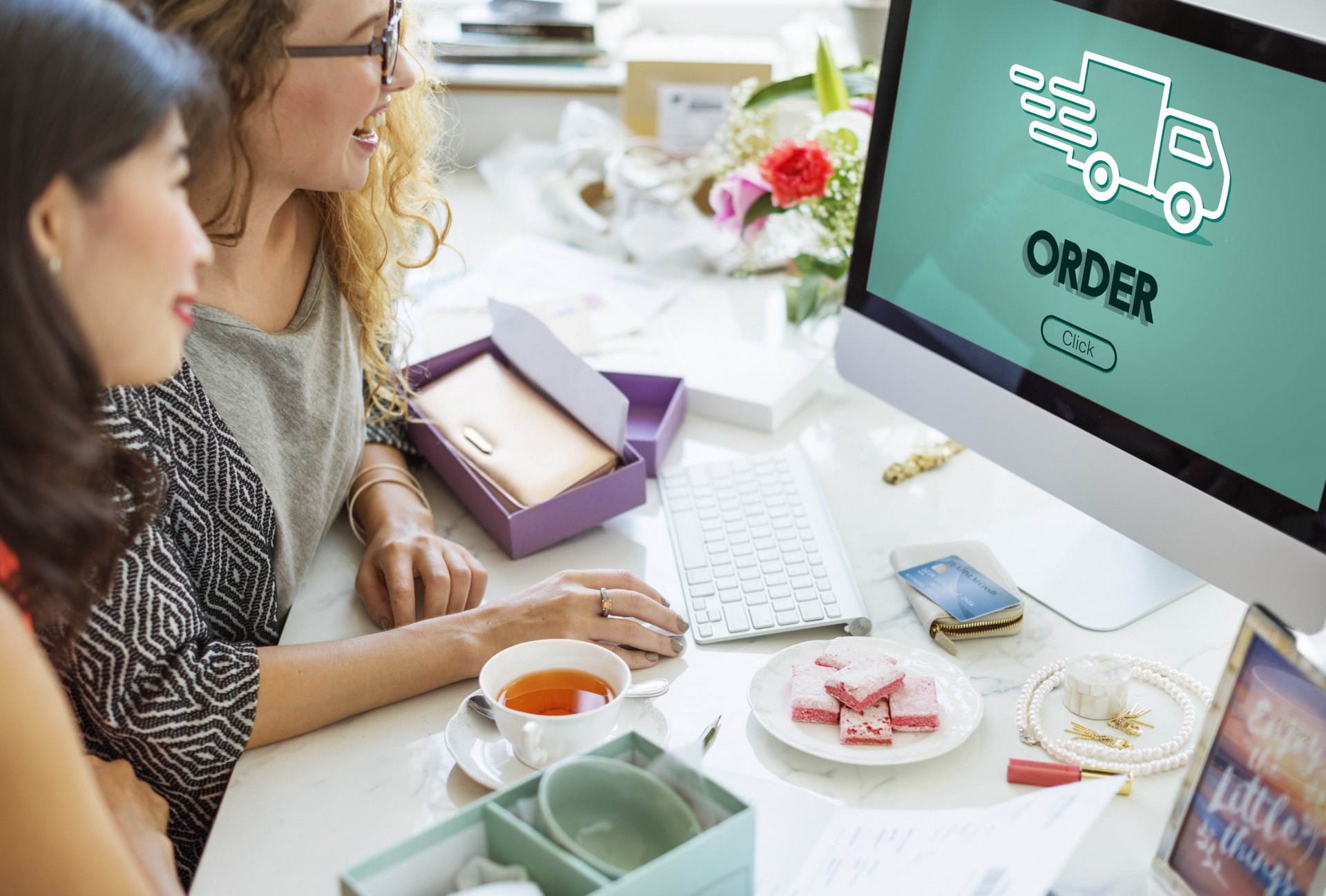 TỐI ƯU XUẤT KHẨU TRỰC TUYẾN MỸ PHẨM QUA ALIBABA.COM
